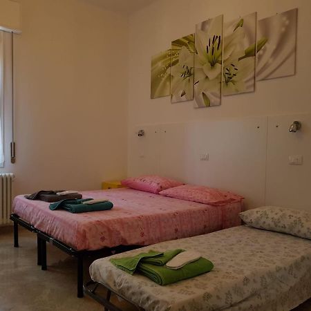 Bed And Breakfast Corticella 24 Bologna Exteriör bild