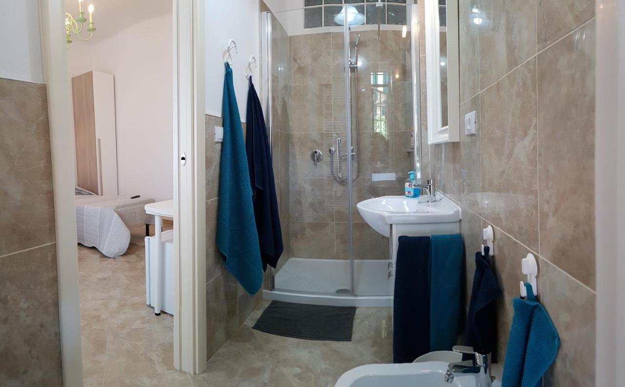 Bed And Breakfast Corticella 24 Bologna Exteriör bild