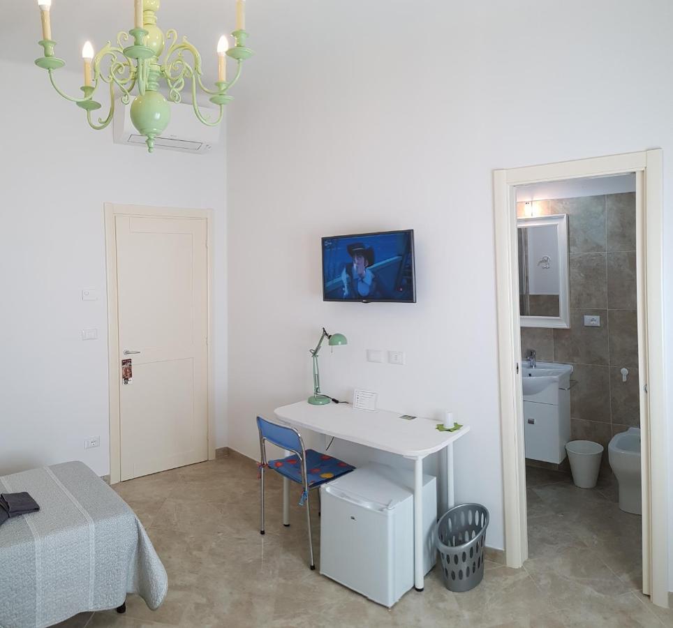 Bed And Breakfast Corticella 24 Bologna Exteriör bild