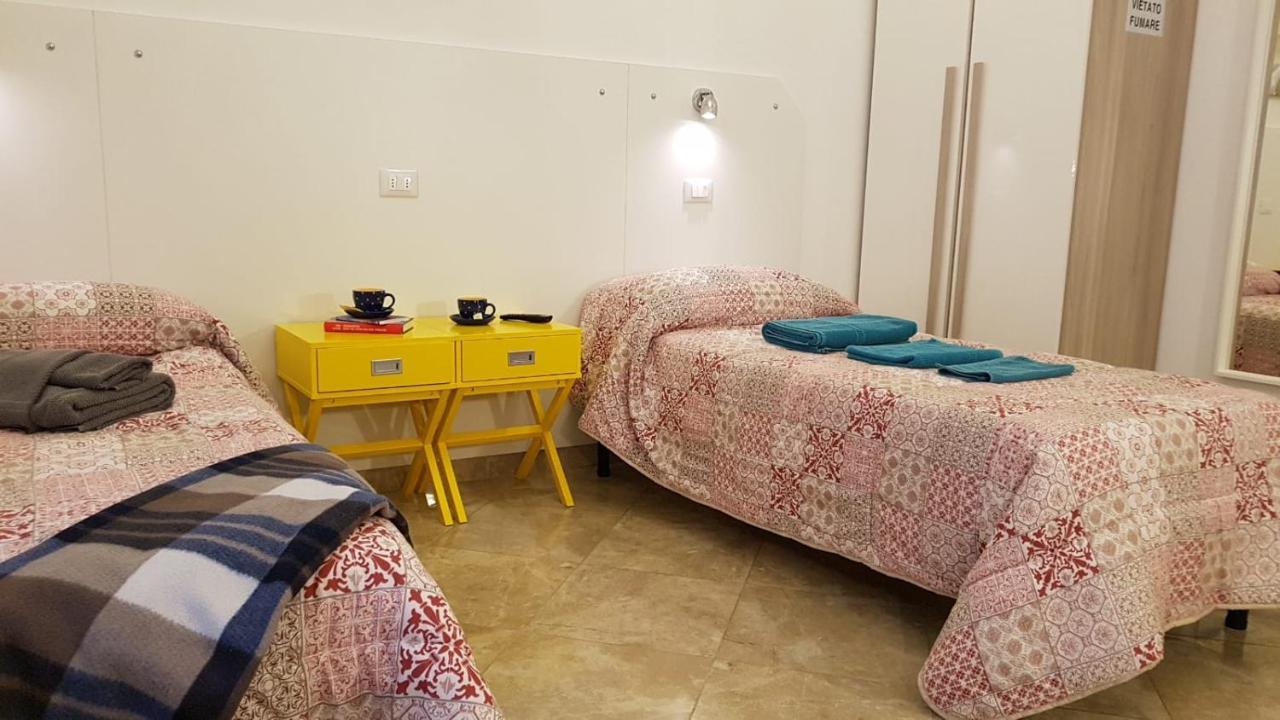 Bed And Breakfast Corticella 24 Bologna Exteriör bild